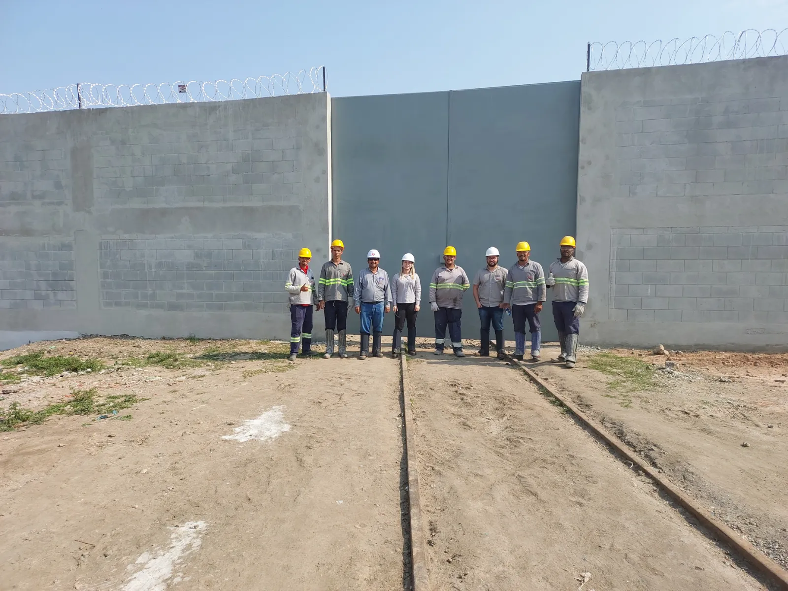 Muro e Drenagem para o ADM no Laboratório de Japeri