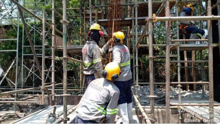 Demolição e Reconstrução de Pipe Rack