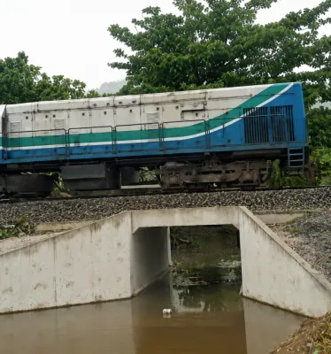 Reconstrução de Ponte Ferroviária